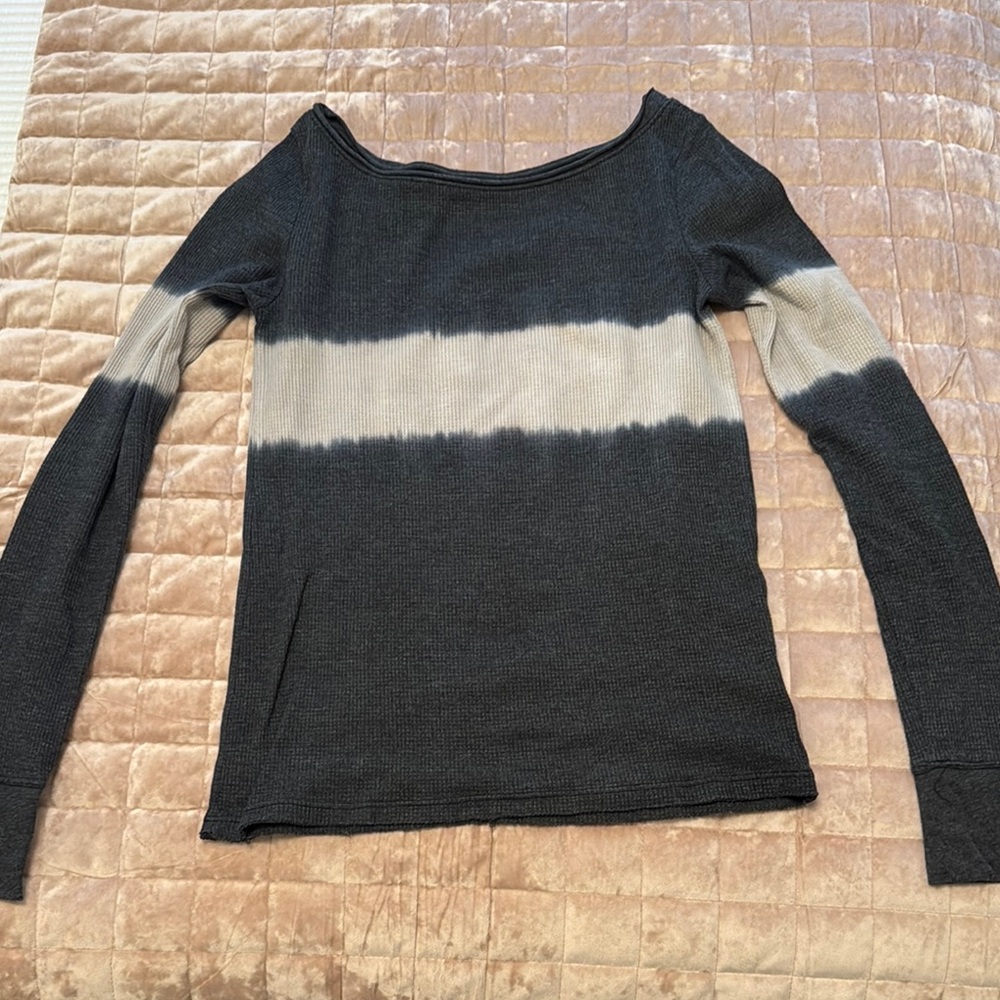 Free People Long Sleeve Top - Size Small 🤍